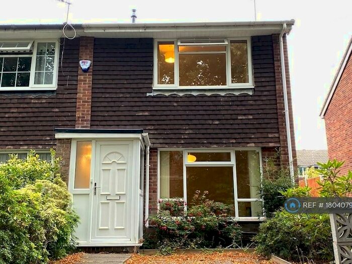 3 Bedroom End Of Terrace House To Rent In Hamilton Road, Nottingham, NG5