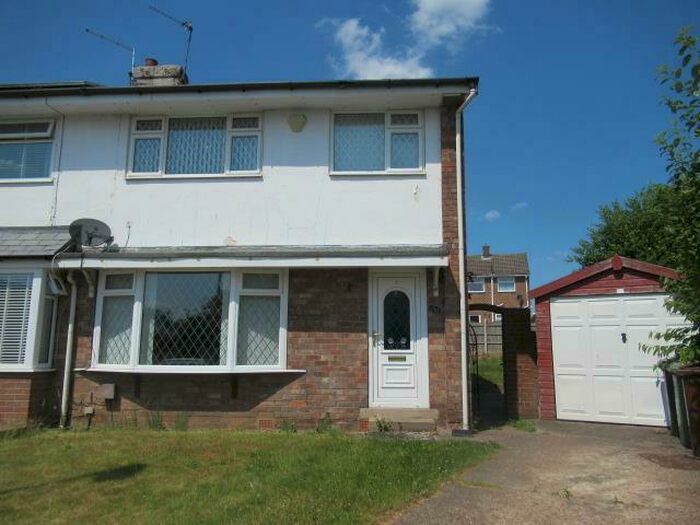 3 Bedroom Semi-Detached House To Rent In Richmond Way, Garforth, Leeds, LS25