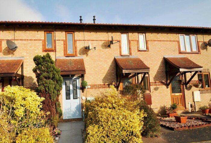 1 Bedroom Terraced House To Rent In Pine Close, Bicester, OX26