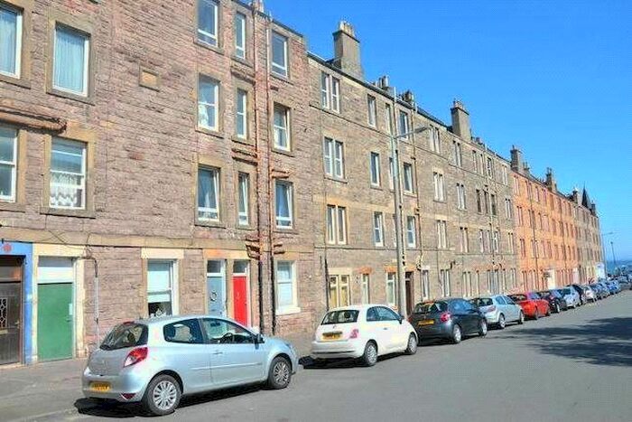 1 Bedroom Flat To Rent In Kings Road, Portobello, Edinburgh, EH15