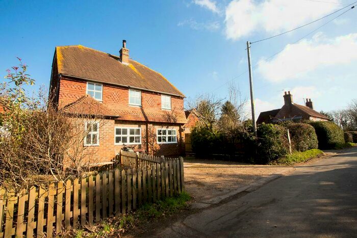 5 Bedroom Detached House For Sale In The Street, Chiddingly, East Sussex, BN8