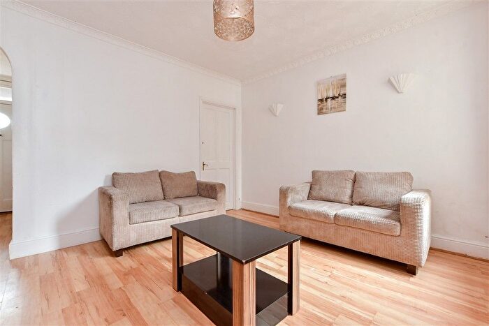 3 Bedroom Terraced House For Sale In Milburn Road, Gillingham, Kent, ME7
