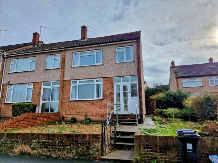 3 Bedroom End Of Terrace House To Rent In Pendennis Road, Staple Hill, Bristol, BS16