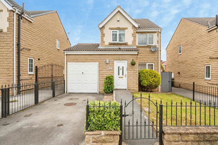 3 Bedroom Detached House For Sale In Peakstone Close, Balby, Doncaster, DN4