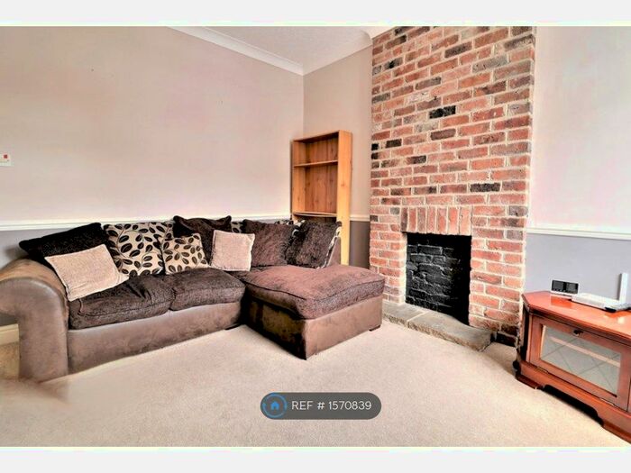 2 Bedroom End Of Terrace House To Rent In Stannington View Road, Sheffield, S10