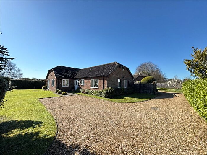 3 Bedroom Bungalow For Sale In Milford Road, New Milton, Hampshire, BH25