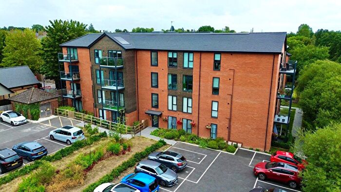 1 Bedroom Flat For Sale In Wellington Road, Wokingham, Berkshire, RG40
