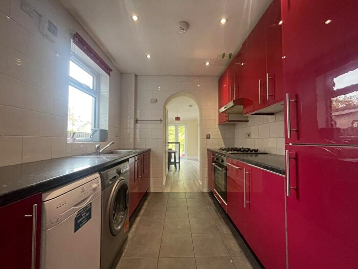 4 Bedroom House To Rent In Gladys Street, Cathays, CF24