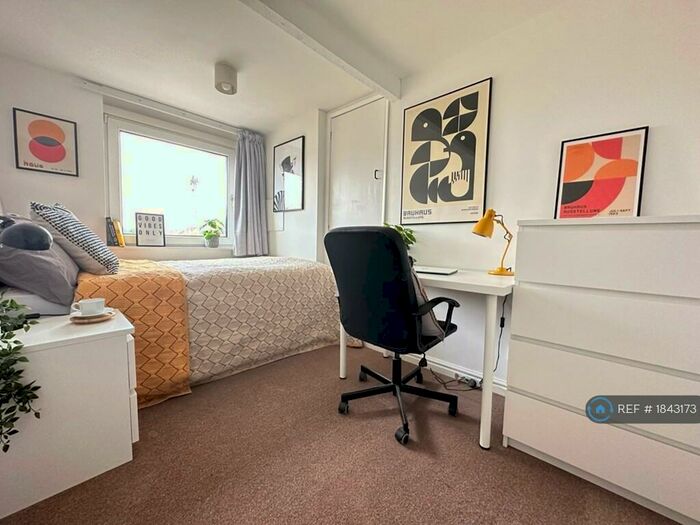 6 Bedroom Terraced House To Rent In Victoria Street, Exeter, EX4