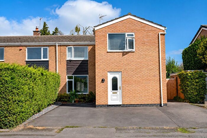 4 Bedroom Semi-Detached House For Sale In Wolfit Avenue, Balderton, NG24