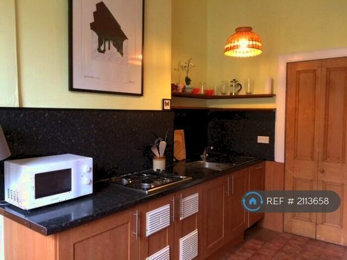 2 Bedroom Flat To Rent In Marchmont Road, Edinburgh, EH9