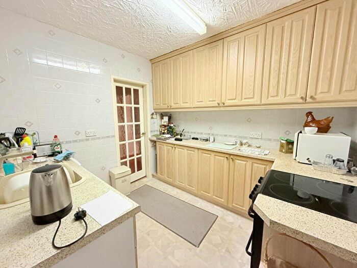 2 Bedroom Semi-Detached Bungalow For Sale In Bardon Drive, Shirley, B90