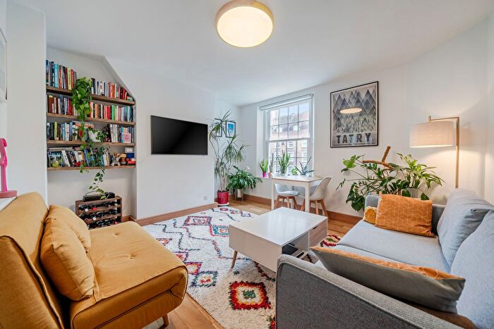 1 Bedroom Flat For Sale In Lambeth Walk, London, SE11