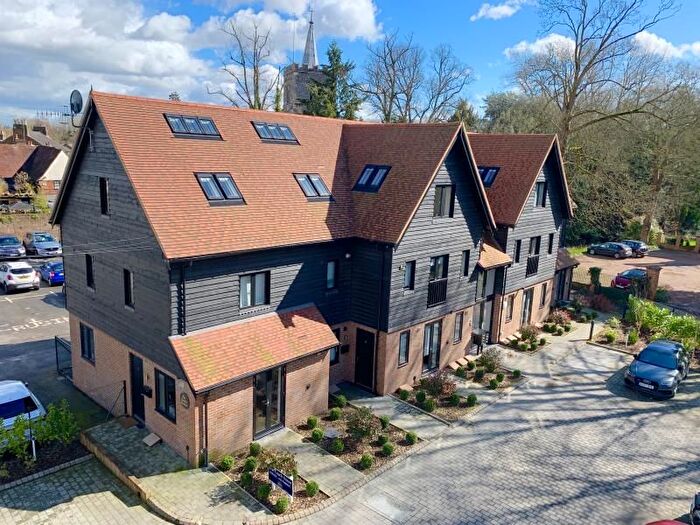 1 Bedroom Flat To Rent In Chesswood Court, Bury Lane, Rickmansworth, WD3