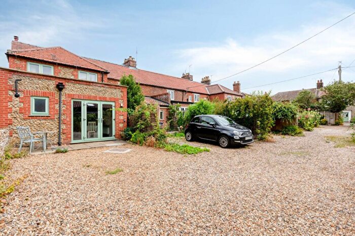 3 Bedroom Semi-Detached House For Sale In Sophisticated Simplicity In A Secret Corner Of Holt, NR25