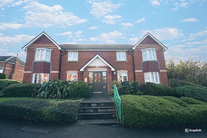 2 Bedroom Flat For Sale In Holmebrook Drive, Horwich, Bolton, Greater Manchester, BL6