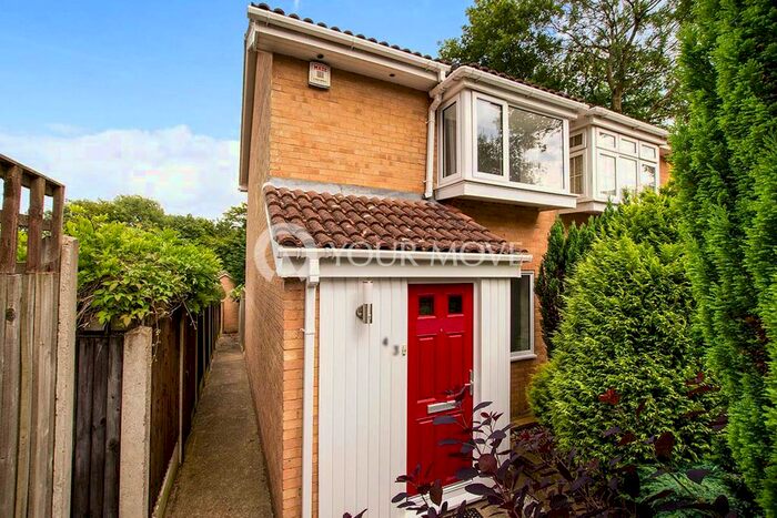 2 Bedroom Detached House To Rent In Olivine Close, Walderslade Woods, Chatham, Kent, ME5