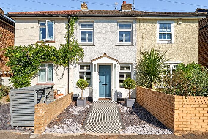 2 Bedroom Terraced House For Sale In Albert Road, Kingston Upon Thames, KT1
