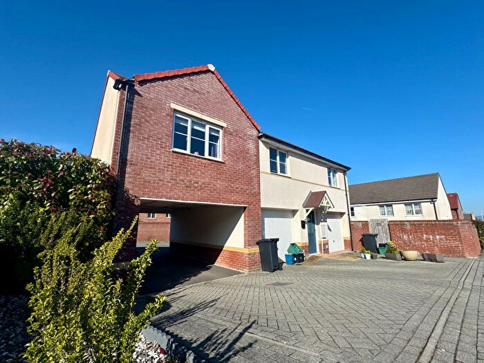 2 Bedroom Town House For Sale In Violet Drive, Newton Abbot, TQ12