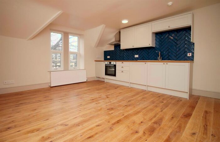 2 Bedroom Apartment To Rent In Richmond Road, Cardiff City Centre, CF24