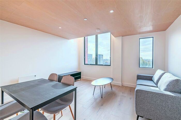 2 Bedroom Apartment To Rent In Spinners Way, Castlefield, Manchester, Greater Manchester, M15