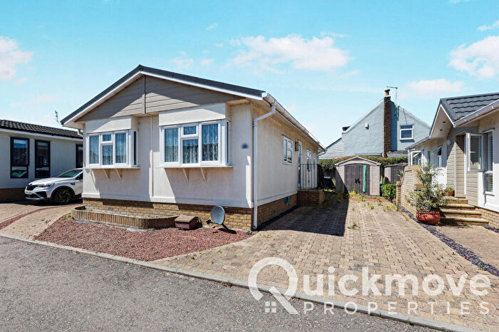 2 Bedroom Park Home For Sale In Herne Bay, Kent, CT6