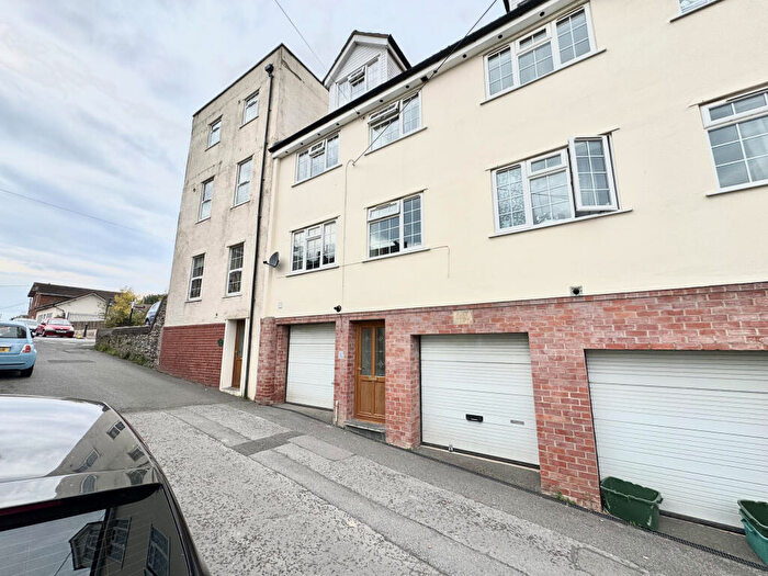 3 Bedroom Terraced House For Sale In The Old Store House, Back Lane, Pill, BS20