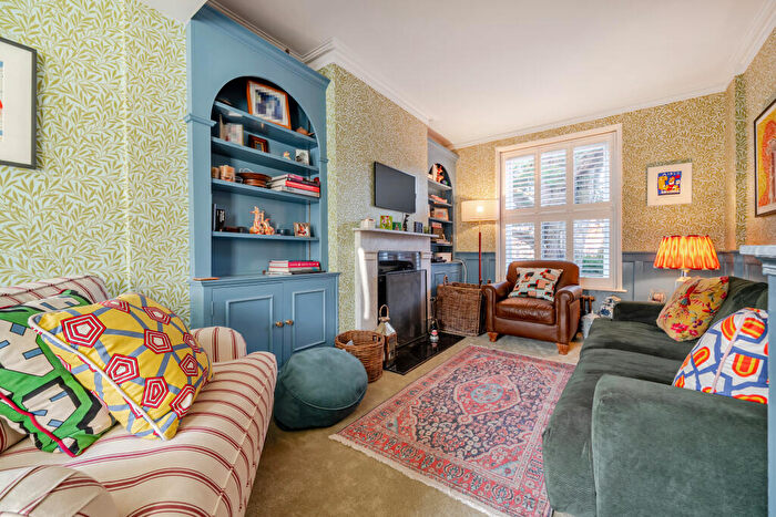 3 Bedroom Terraced House For Sale In St. Thomas Street, Winchester, SO23