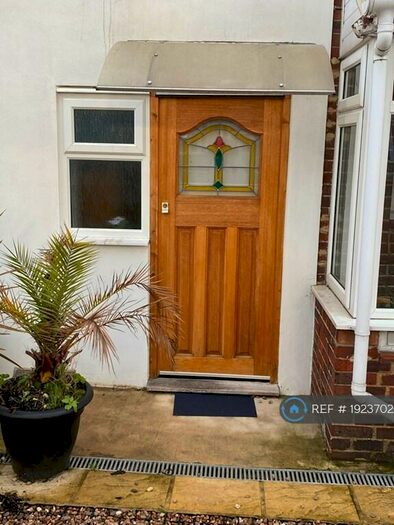 Studio To Rent In Daneby Rd, London, SE6