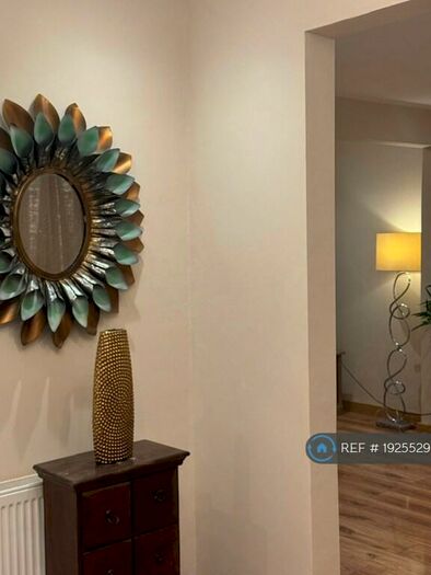 3 Bedroom Semi-Detached House To Rent In St. Leonards Road, Windsor, SL4