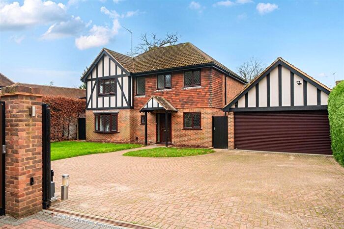 4 Bedroom House To Rent In Rumakami, Ockham Road South, East Horsley, Surrey, KT24