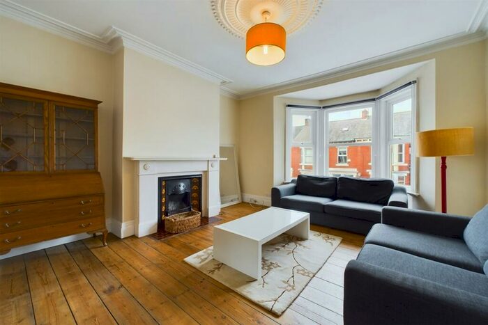 2 Bedroom Flat To Rent In Addycombe Terrace, Newcastle Upon Tyne, NE6