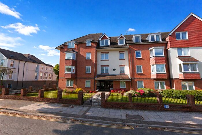 1 Bedroom Flat For Sale In Granada Road, Southsea, Hampshire, PO4