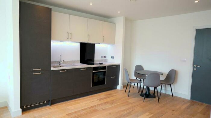 1 Bedroom Apartment To Rent In One Vesta Street, M4