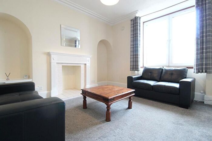 2 Bedroom Flat To Rent In Wallfield Crescent, Top Left, AB25