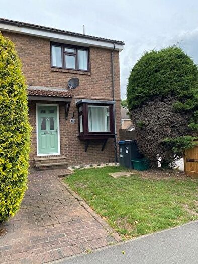 1 Bedroom Semi-Detached House To Rent In Elm Road, New Malden, London, KT3