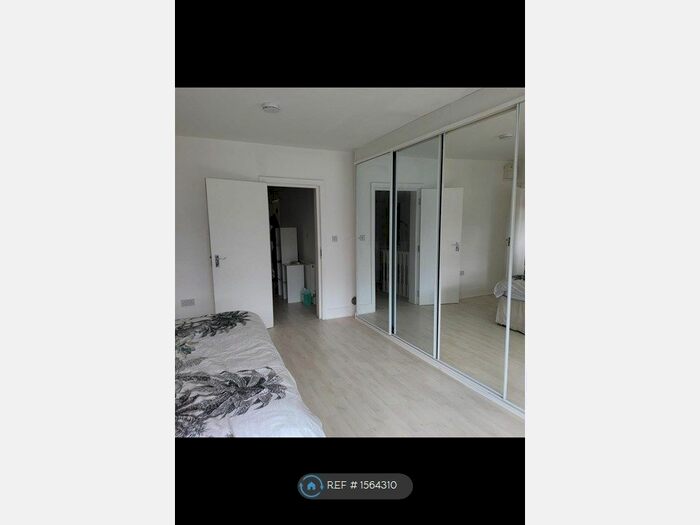 Studio To Rent In Preston Road, Harrow, HA3