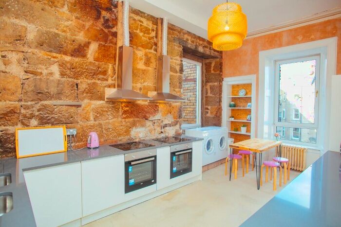 7 Bedroom Flat To Rent In Hmo Duke Street, Glasgow, G31