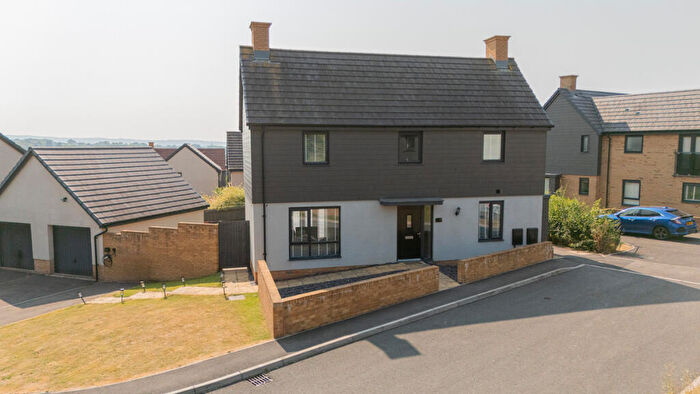 4 Bedroom Detached House For Sale In Clos Glas Y Dorlan, Cwmbran, NP44