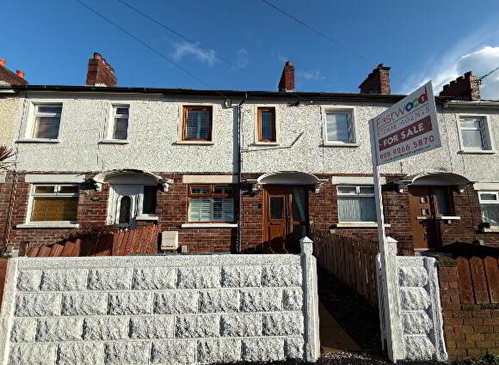 3 Bedroom Mid Terraced House For Sale In Ava Drive, Belfast, BT7