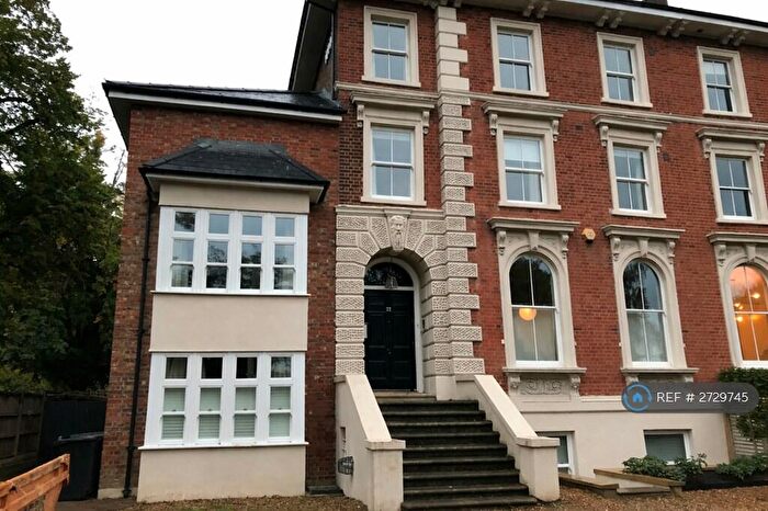 2 Bedroom Flat To Rent In Southend Road, Beckenham, BR3