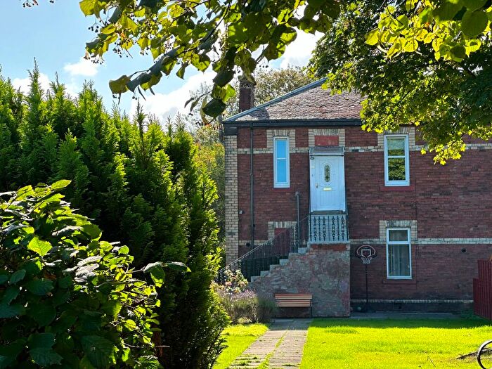 2 Bedroom Flat To Rent In Norse Road, Scotstoun, Glasgow, G14