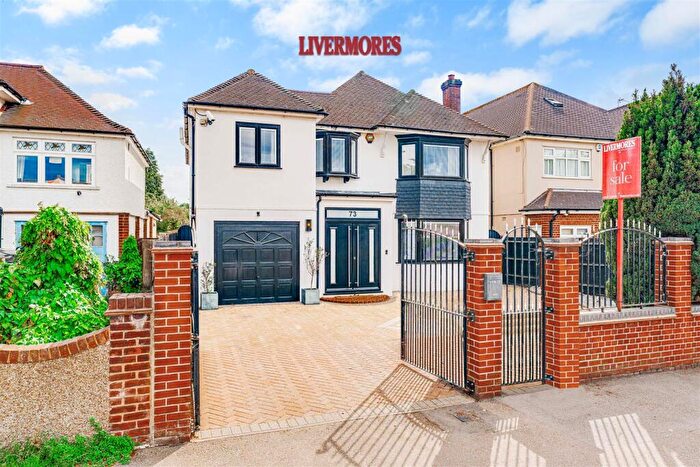 5 Bedroom Detached House For Sale In Shepherds Lane, Dartford, DA1