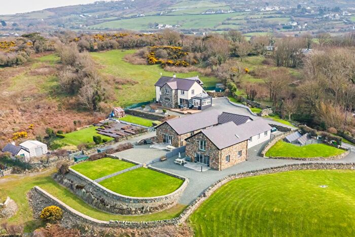 5 Bedroom Detached House For Sale In Cae Pant, Llaneilian, LL68