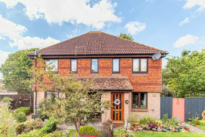 1 Bedroom Flat To Rent In Washford Glen, Didcot, OX11