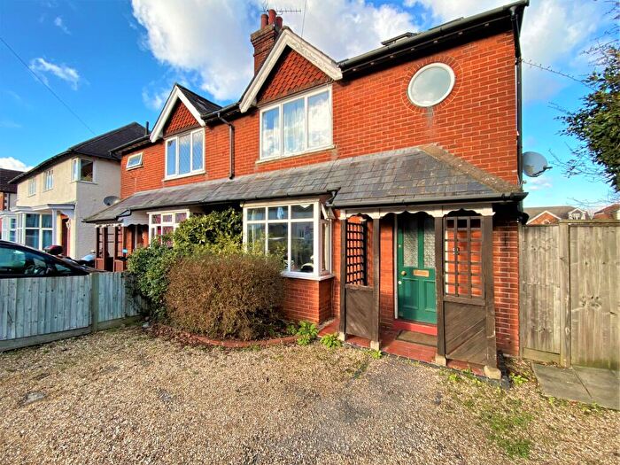 5 Bedroom Semi-Detached House To Rent In Aldershot Road, Guildford, Surrey, GU2