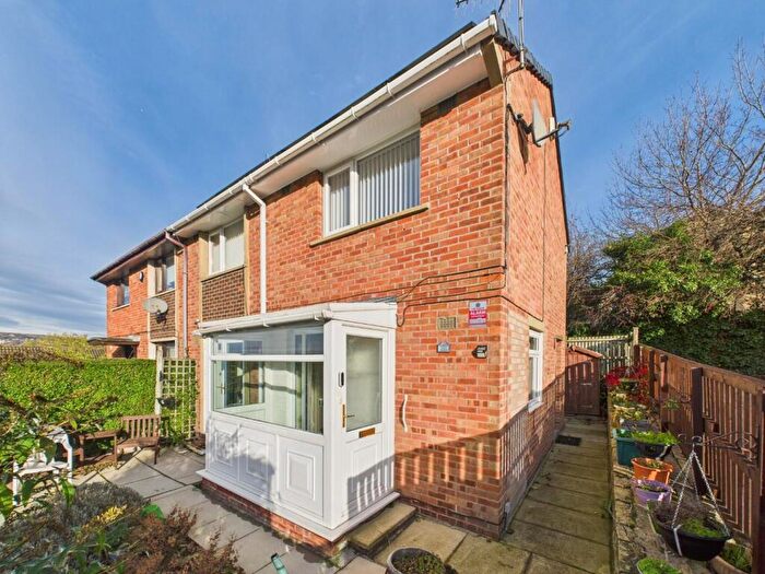 2 Bedroom Semi Detached House For Sale In Brow Foot, Shipley, Bradford, BD18