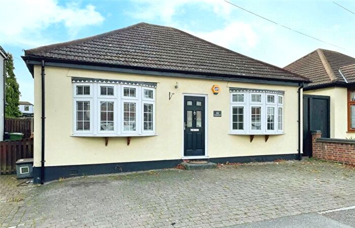 3 Bedroom Detached House For Sale In Cranham Road, Hornchurch, Essex, RM11