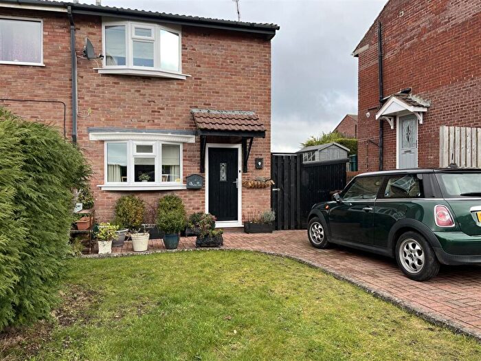 2 Bedroom Semi Detached House For Sale In Bryn Cadno, Colwyn Bay, LL29