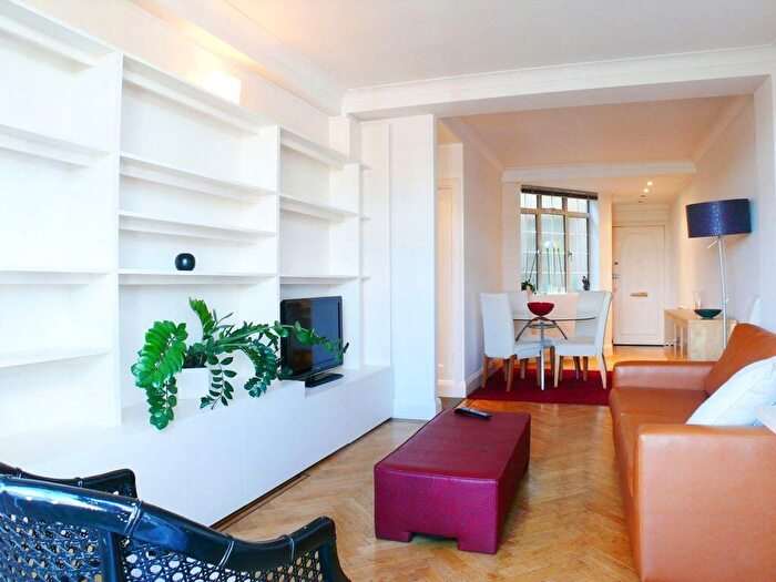 1 Bedroom Flat To Rent In Ivor Court, Marylebone, NW1